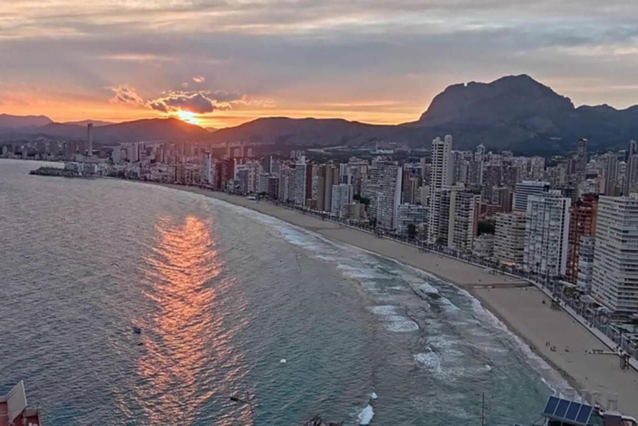 Las Mejores Vistas De Benidorm. Apartment Bagian luar foto