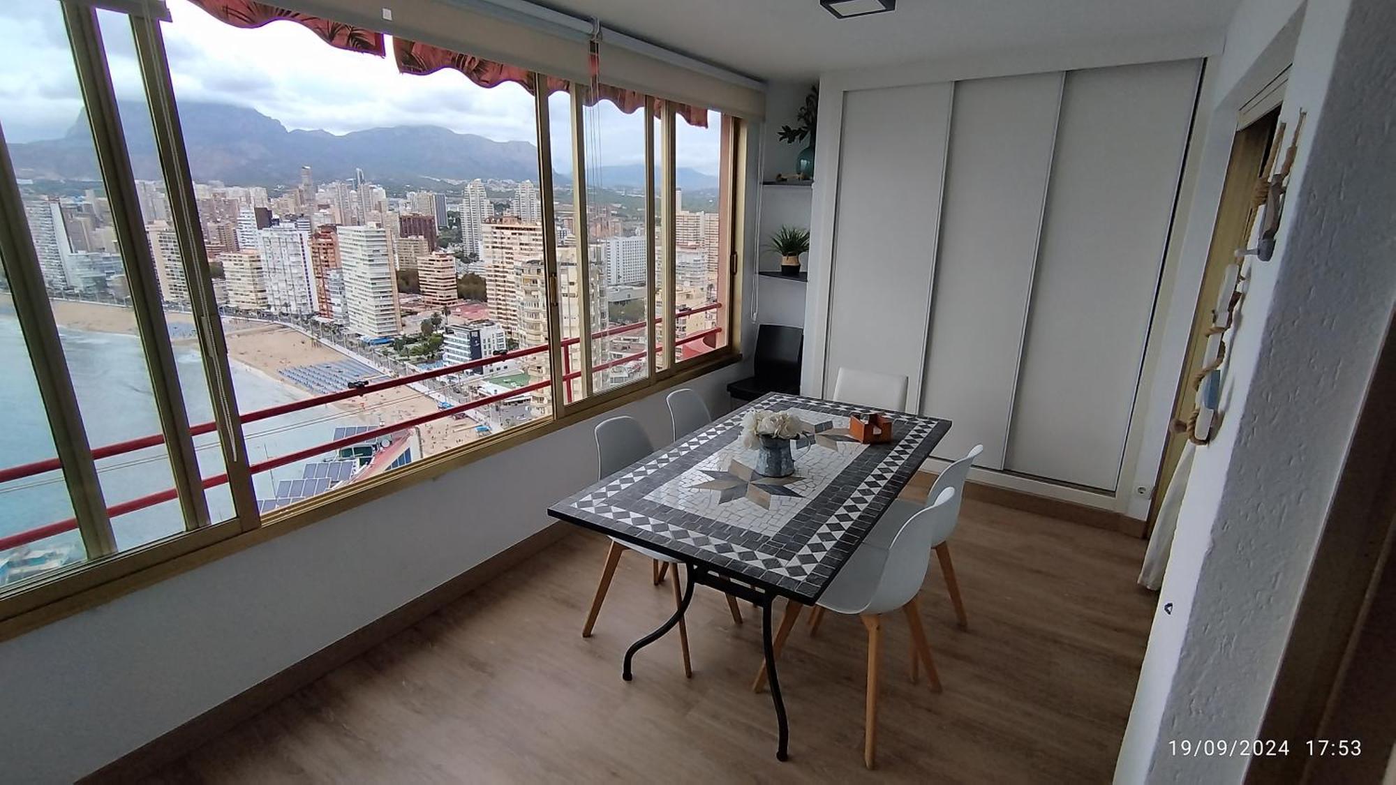 Las Mejores Vistas De Benidorm. Apartment Bagian luar foto